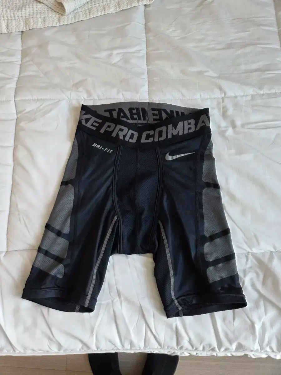 新品】NIKE Pro Elite ロングタイツブラック(XS)