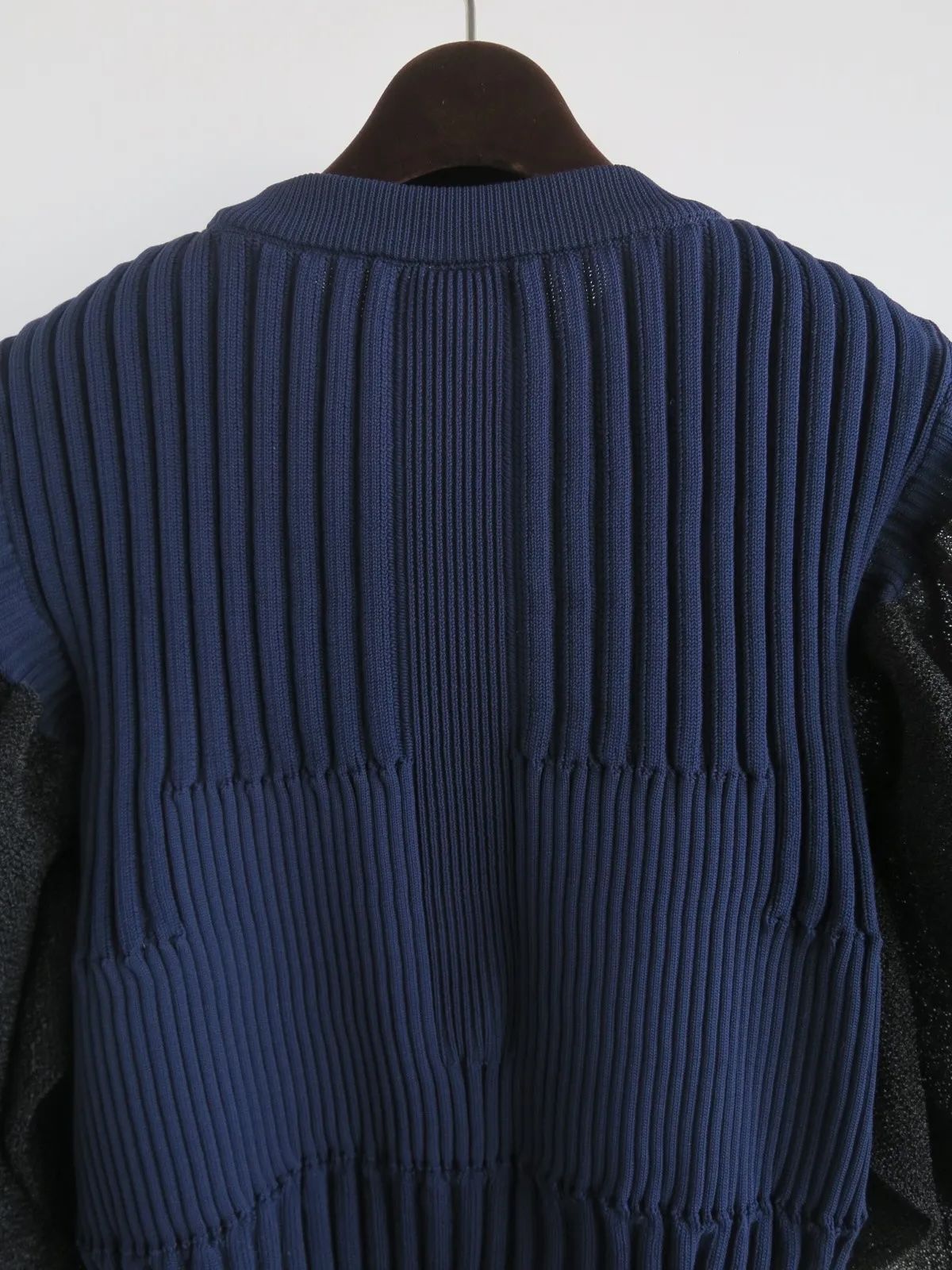  CFCL シーエフシーエル フルーテッドルーセントショートパフスリーブトップ ネイビー 五分袖 七分袖 ニット セーター