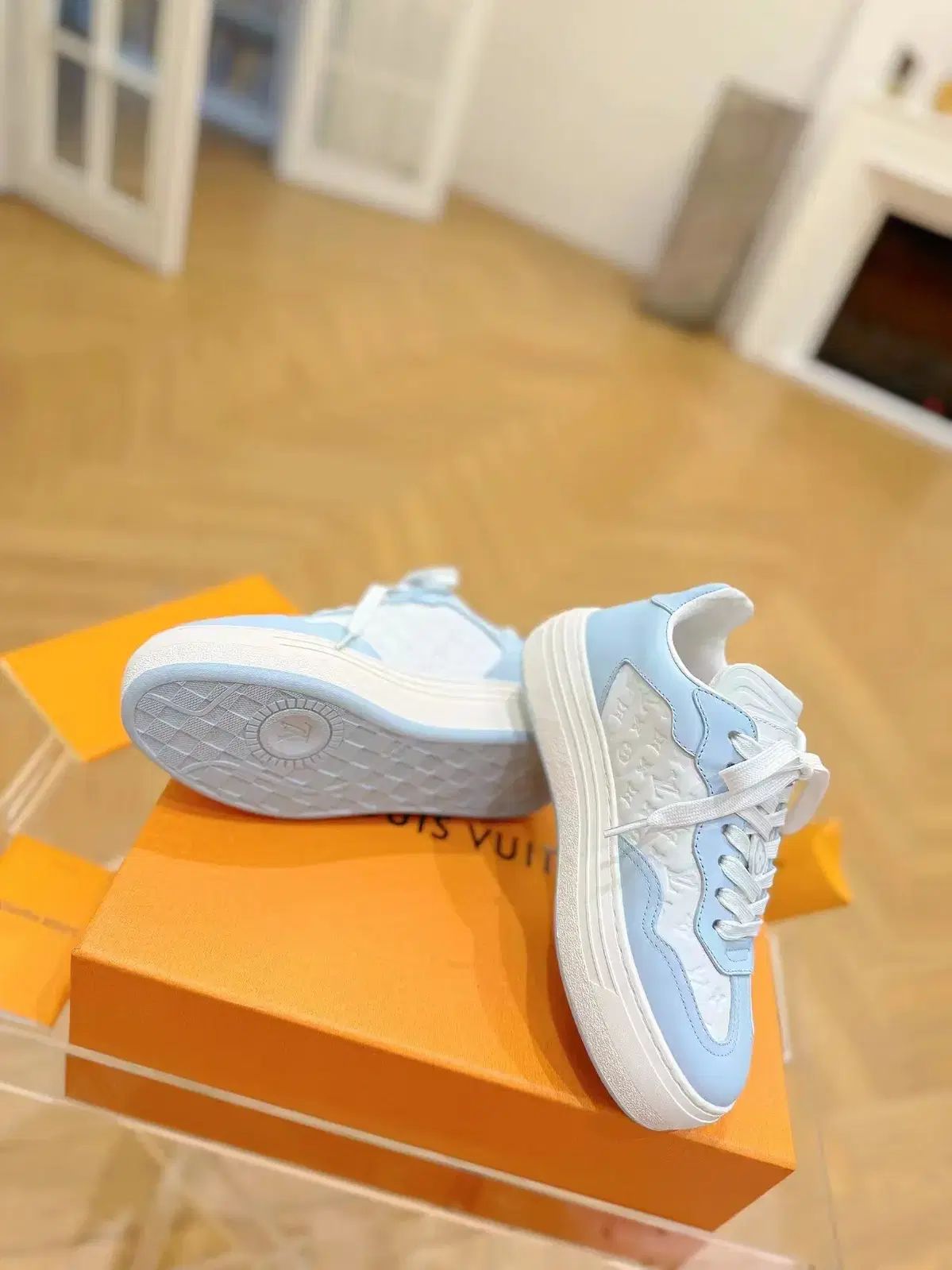 Louis Vuitton(ルイヴィトン) ユニセックス ロゴ ブルー スニーカーズ