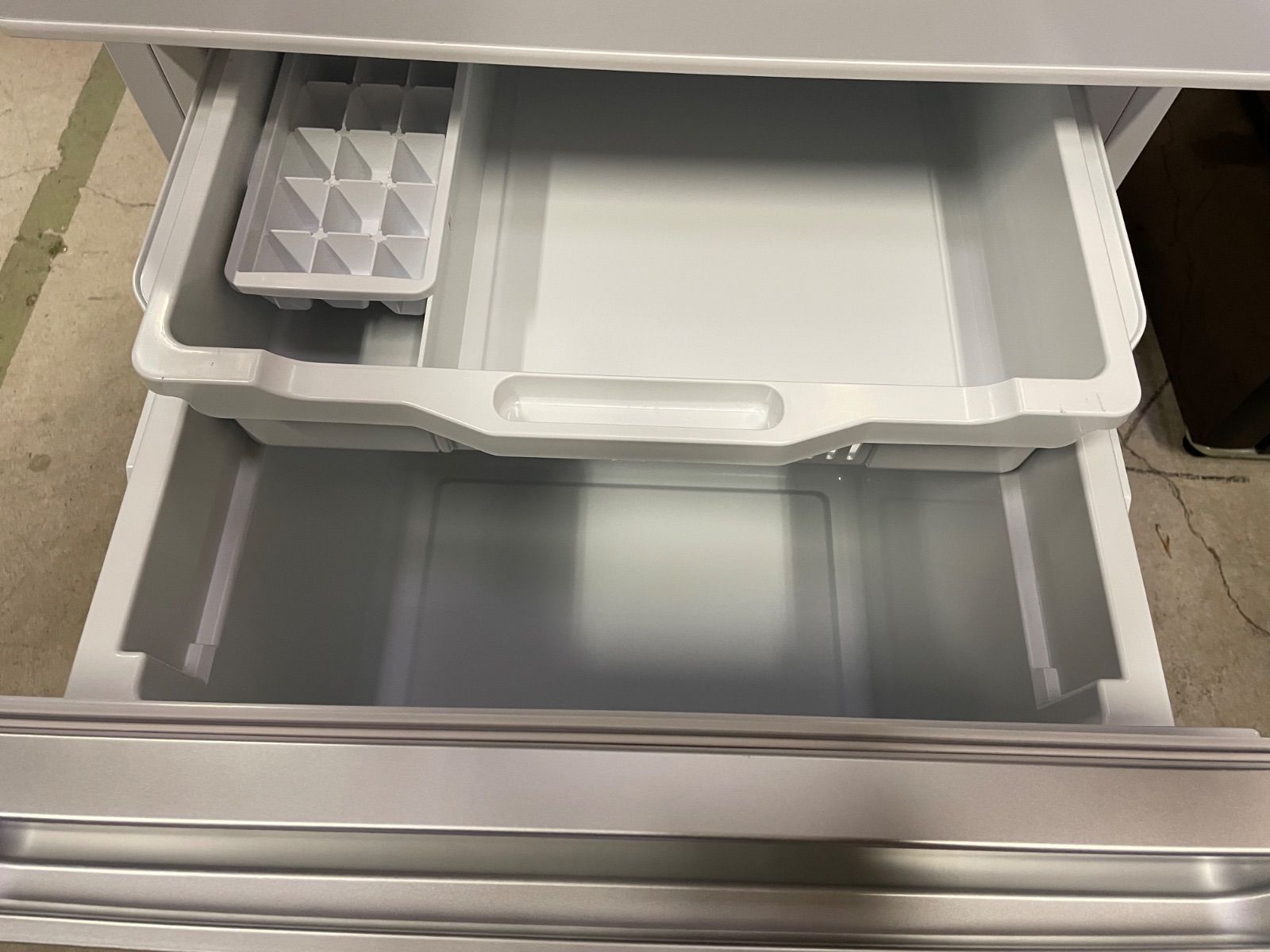 ノンフロン冷凍冷蔵庫 HR-D2801W