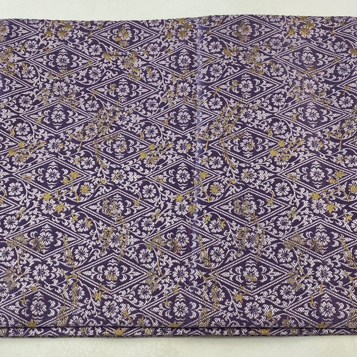 開き名古屋帯 美品 優品 菱 花唐草 箔 紫 正絹 【中古】 - メルカリ