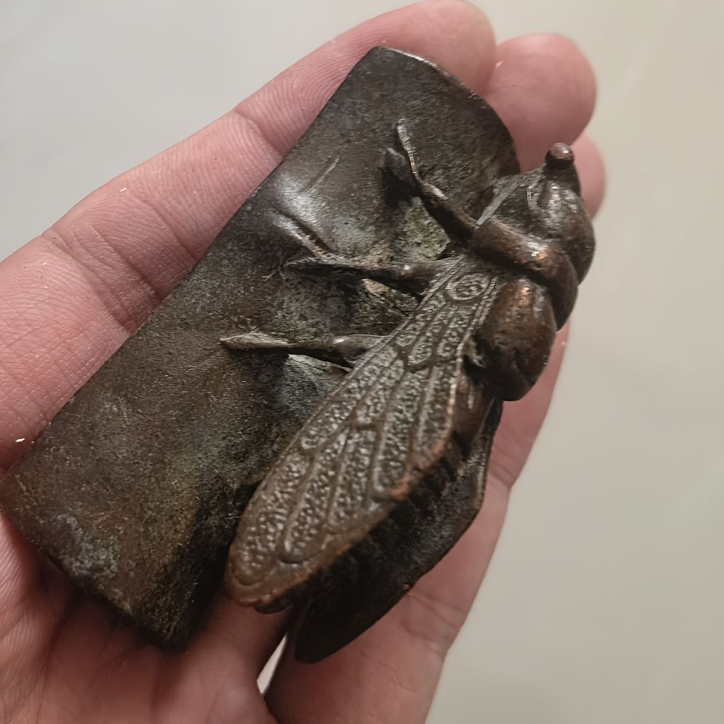 安之介，金工，古銅置物，唐銅，刻印あり　金工品　細工　インテリア置物，セミの彫刻 Yahoo!オークション - 銅製・金工・蝉・セミ・細工・盆栽・園芸