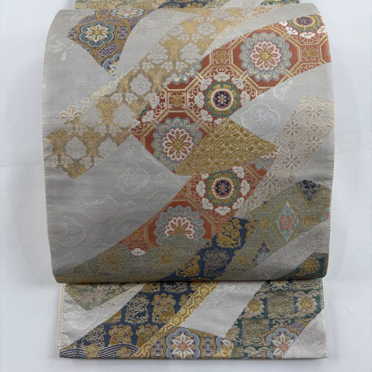 袋帯 秀品 華文 花うさぎ 金銀糸 箔 銀色 六通 正絹