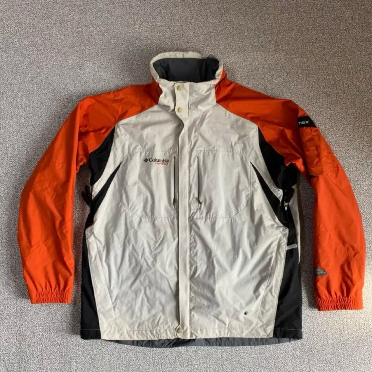 GORE-TEX₍ゴアテックス ウィンドブレーカー