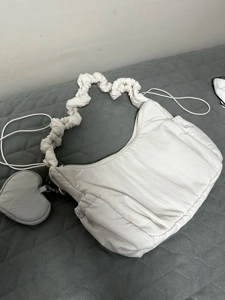 販売