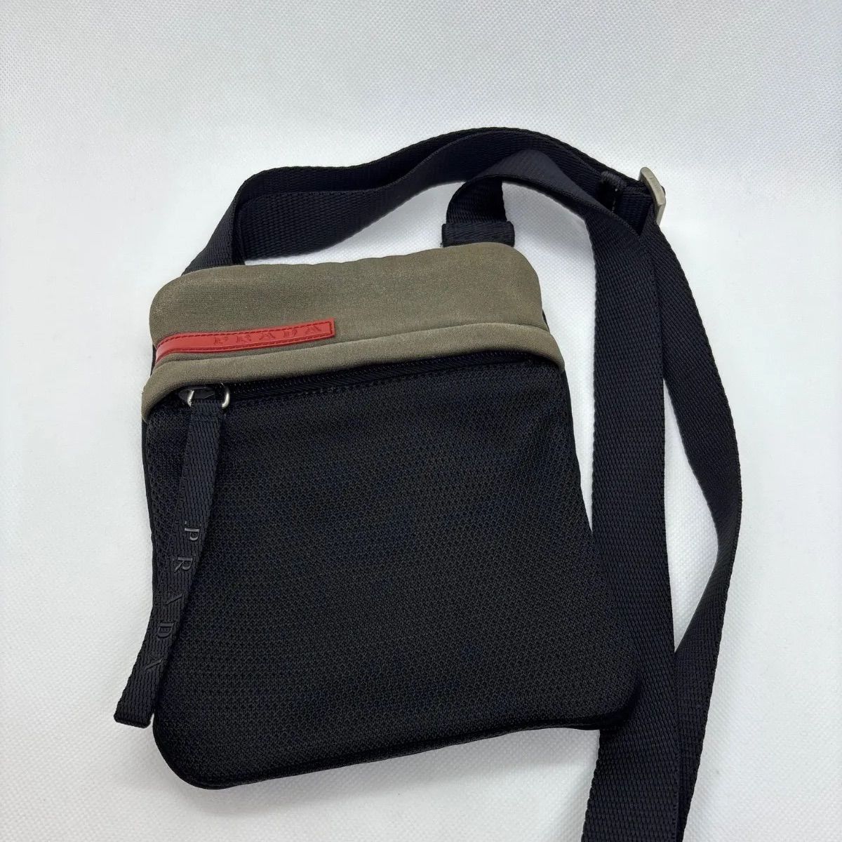 プラダスポーツ ミニショルダーバッグ サコッシュ PRADA SPORTS タバコ臭あり