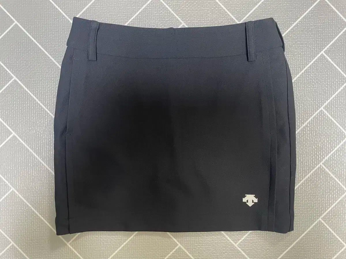 デサントゴルフ₍DESCENTE GOLF) 女性用スカート デサントゴルフ