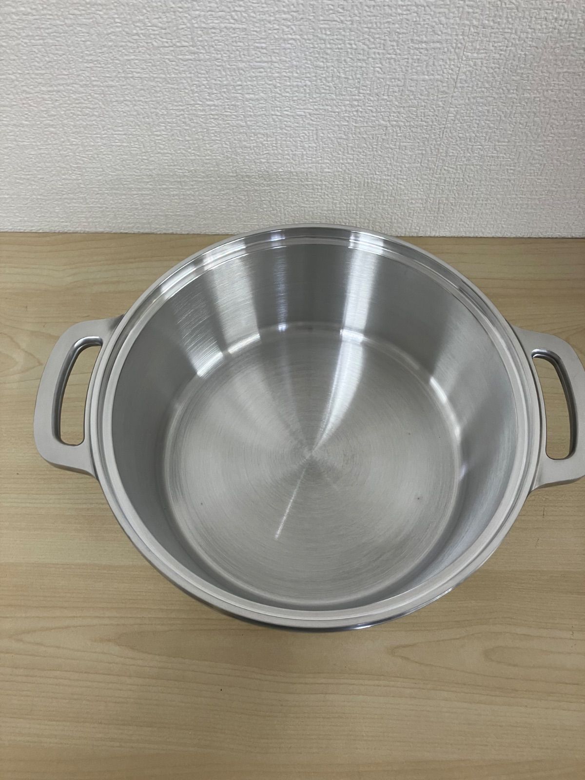 【匿名配送】無水鍋　24cm 広島アルミニウム工業（株） 無水鍋 24㎝ (広島アルミニウム工業株式会社製造)
