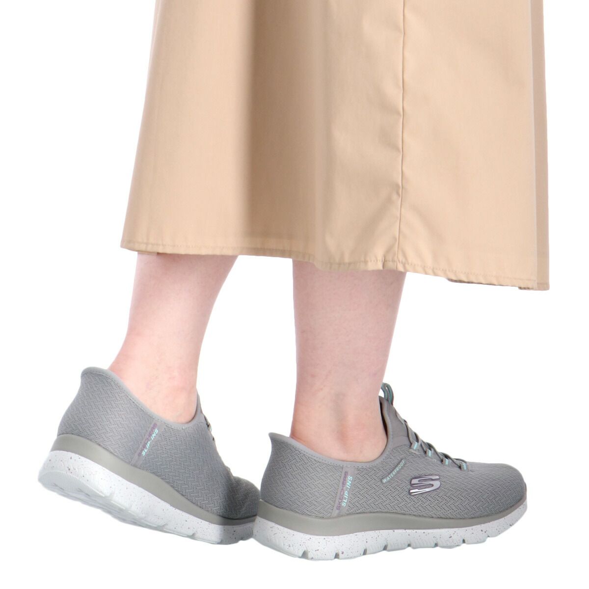 スケッチャーズ スリップインズ シューズ レディース ブランド ダイエット ウォーキング スニーカー スポーツシューズ 通勤 旅行 SKECHERS 4E 幅広 防水 立ったまま履ける ハンズフリー ローカット ワイド 黒 サミッツ 150199W かわいい HRDEVELOPMENT_JP