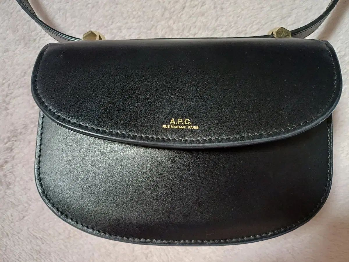 A.P.C. アーペーセー ジェネバ バッグ