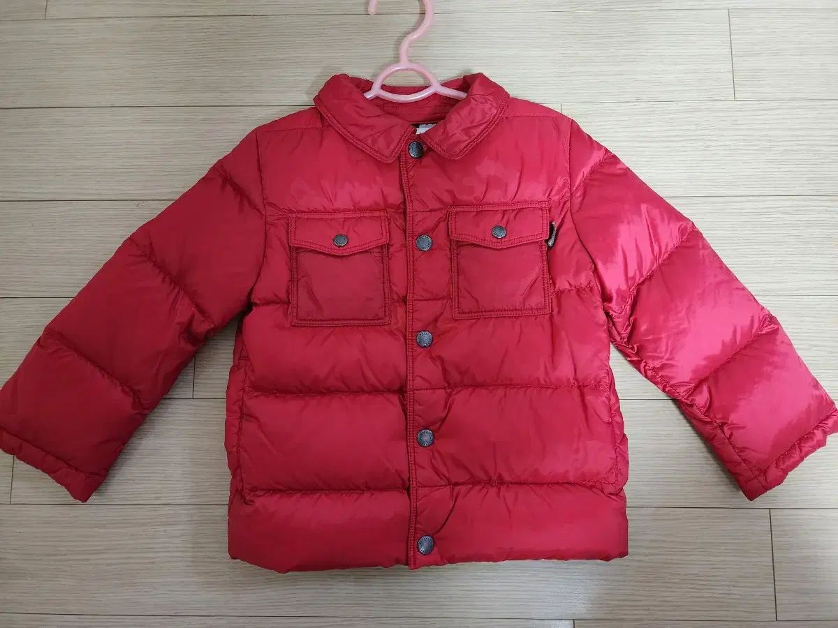 バーバリーチルドレン 軽量ダウン 3y