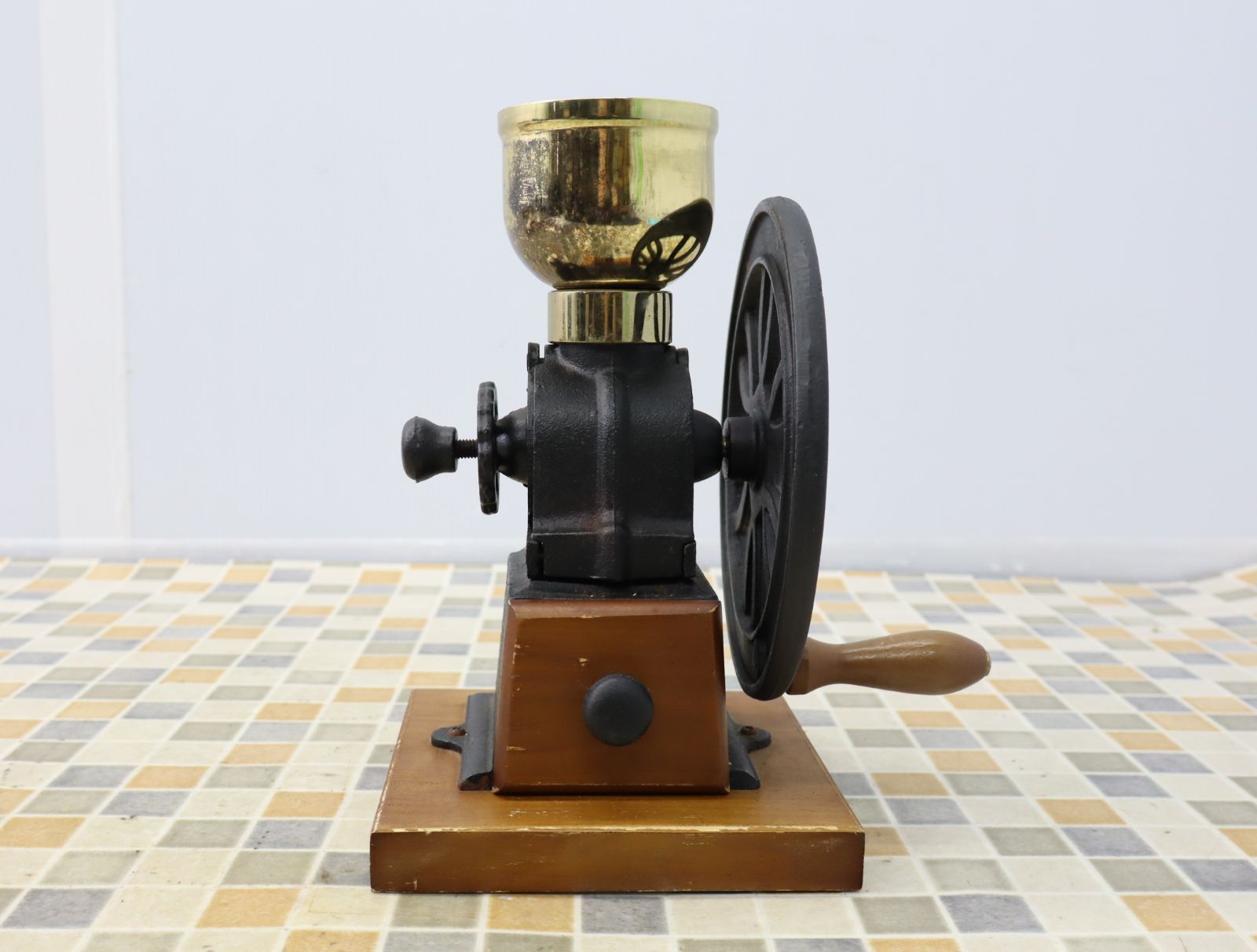 カリタ Kalita コーヒーミル 木製 丈夫な鋳鉄製カッター 銅板ミル AC-1