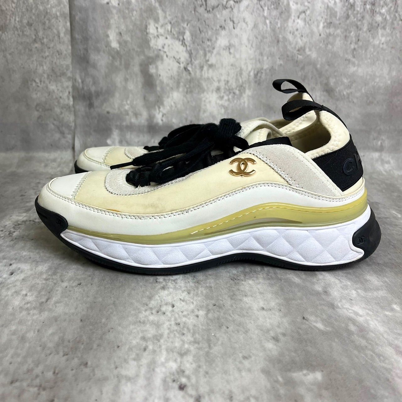 CHANEL★シャネル★レザーステッチ★キルティング★スニーカー★ホワイト★38 ✨希少品✨ CHANEL シャネル スニーカー シューズ 靴 ランナウェイ38