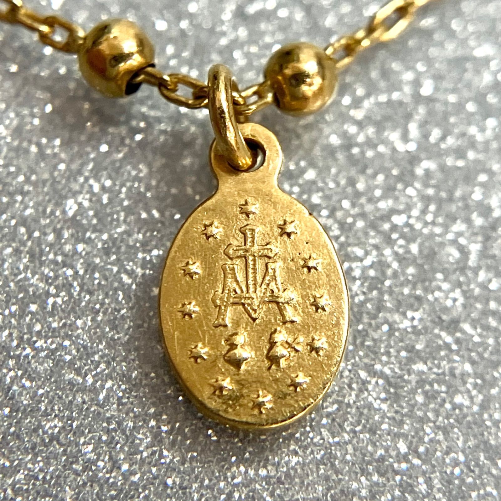【上美品⭐️ブレスレット】 Italian Jewellery "UNOAERRE"   『不思議のメダイ』　 マリア様のチャーム付き 使用貴金属 K18 /750    ロザリオ　 奇跡の恵み　 縁起物 （AYA） 24061003286A35