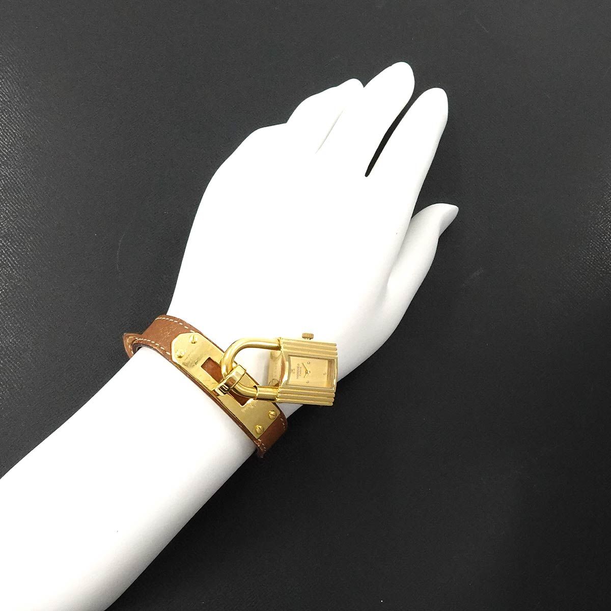 ゴールド ブラウン