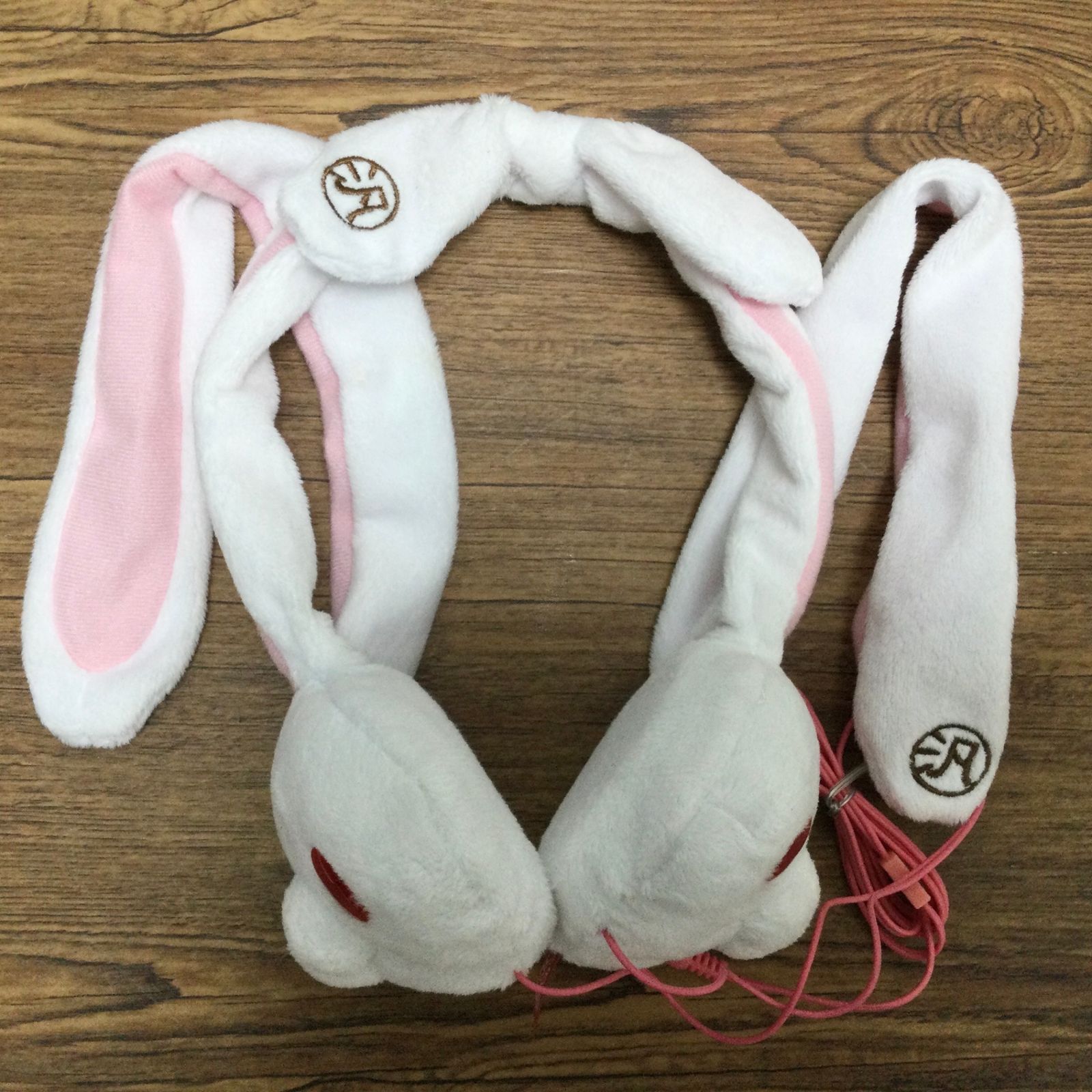 未使用訳アリ】チャックスGP みみあてヘッドフォン型汎用うさぎ TAITO