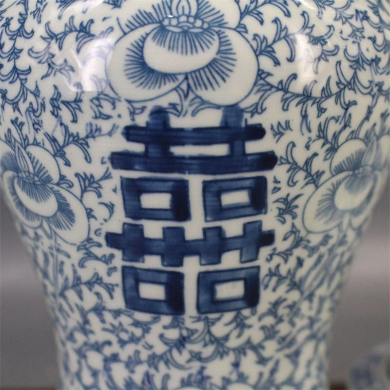 清青花双喜纏枝紋将軍蓋缶 景徳鎮 陶磁器 装飾品 現代工芸品 美術品 置物 清青花双喜纏枝紋将軍蓋缶 景徳鎮 陶磁器 装飾品 現代工芸品
