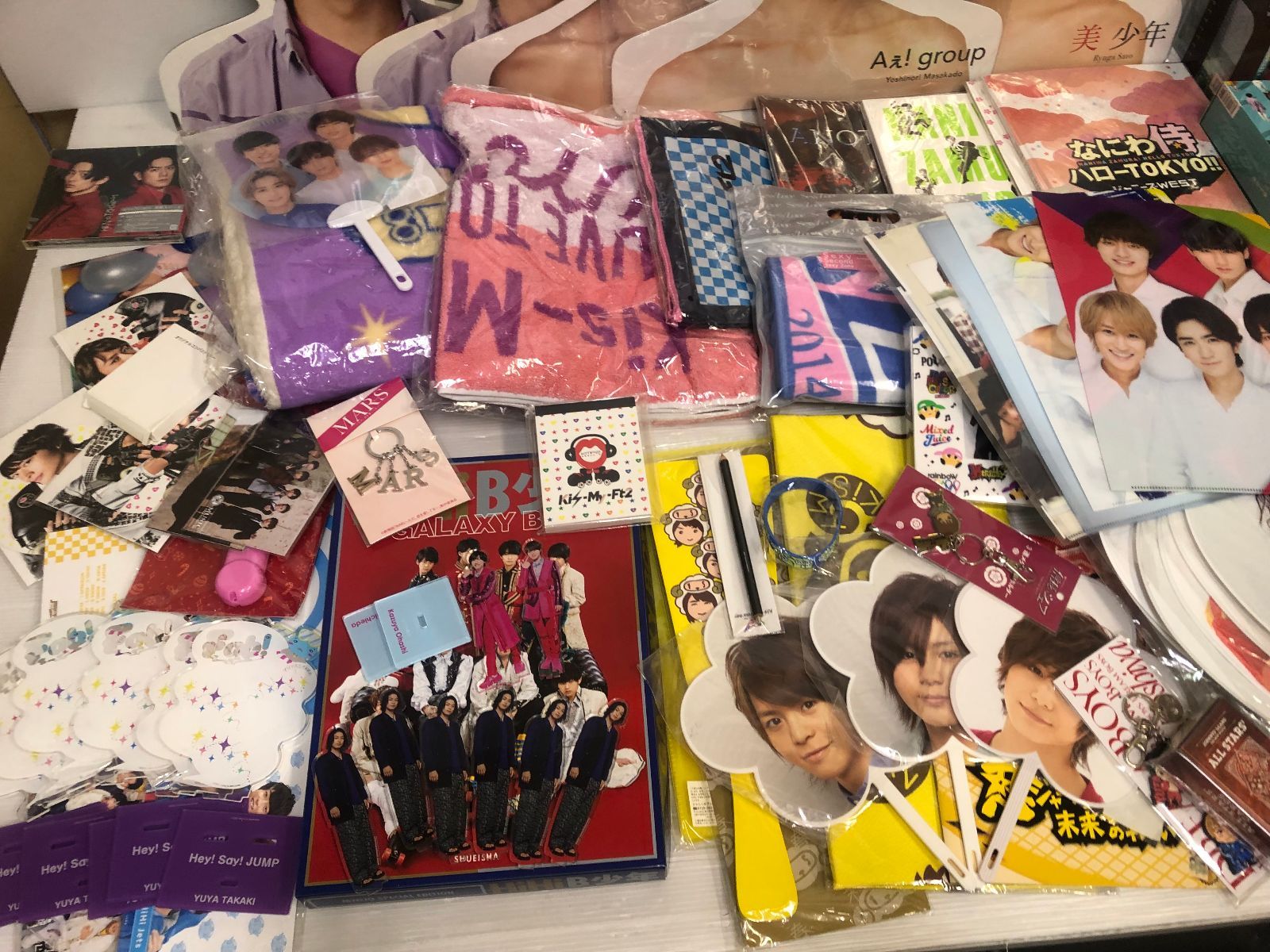 △Hey! Say! JUMP 嵐 他 グッズ 大量まとめ ジャンク品 smmetc088527