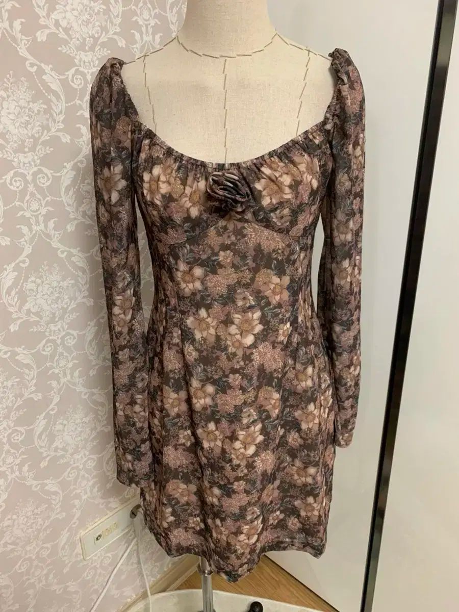 【Since Then】レッド 花柄 ミニワンピース 花柄ミニワンピース - レッド | ZARA Japan / 日本