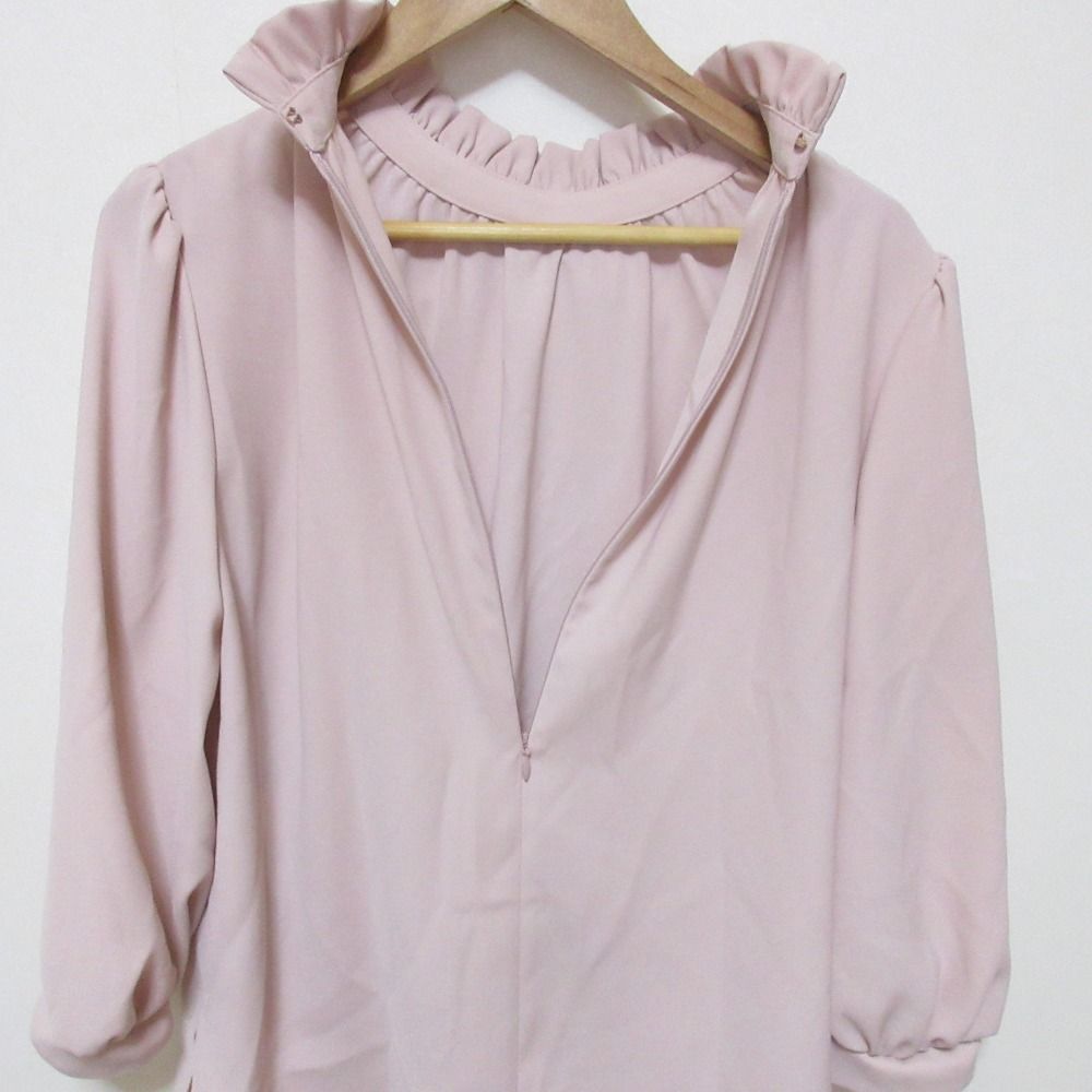 美品 24AW Rene ルネ リボンブローチ フリルカラー ブラウス シャツ 36 ピンク レディース 古着 中古 USED 美品 24AW Rene ルネ リボンブローチ フリルカラー ブラウス シャツ 36