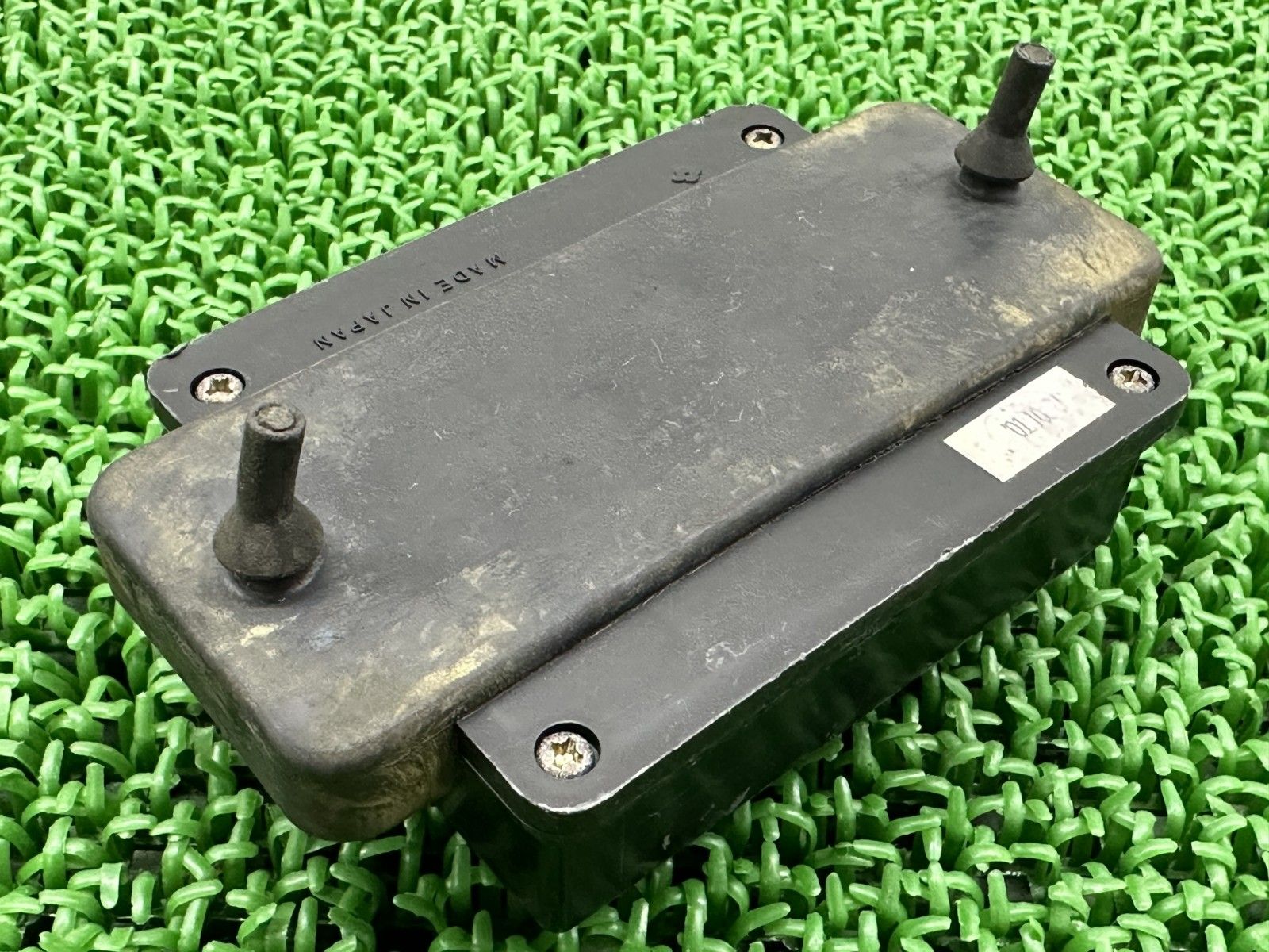 ZRX1200R ヒューズボックス 26021-1095 カワサキ 純正 中古 バイク