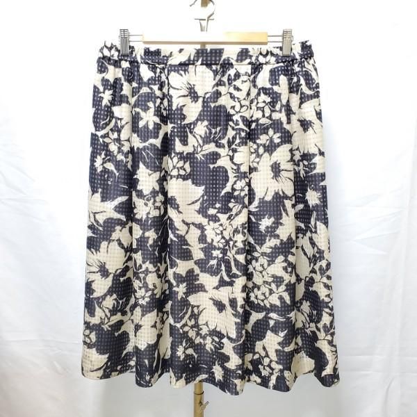 美品】レリアン☆フレアスカート 大きいサイズ13＋シックなフラワー
