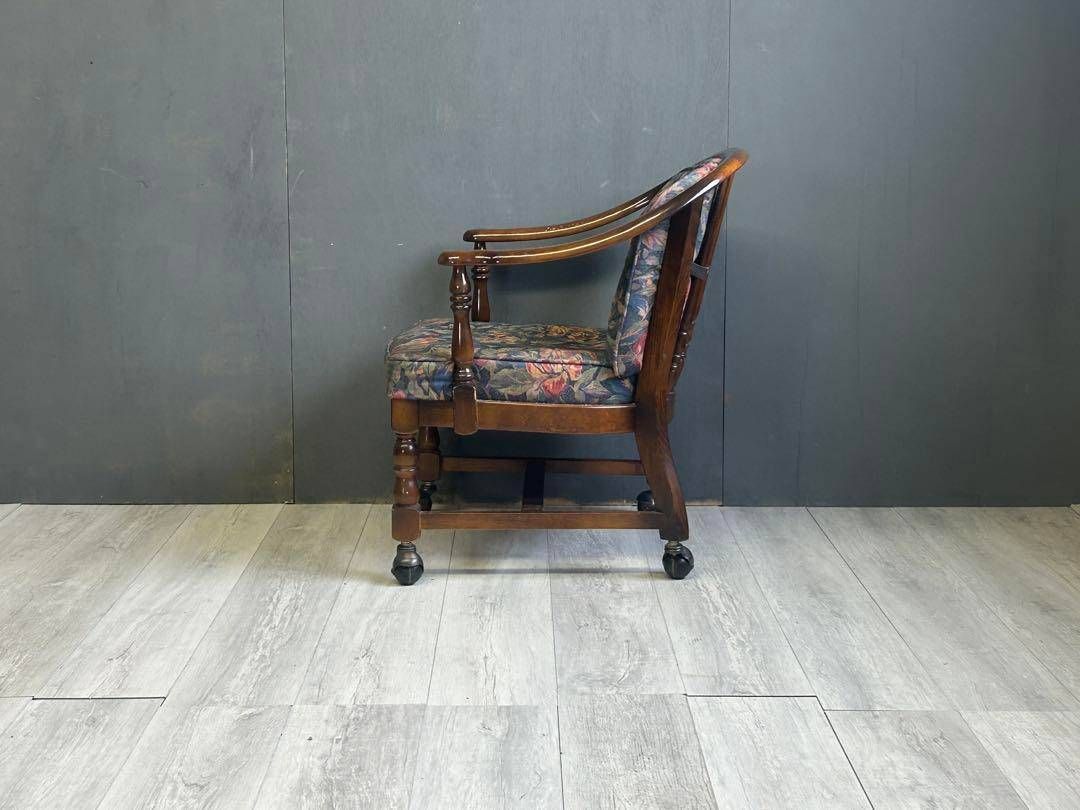 カリモク オールド アームチェア（キャスター付） ちゃちゃちゃ☆管183