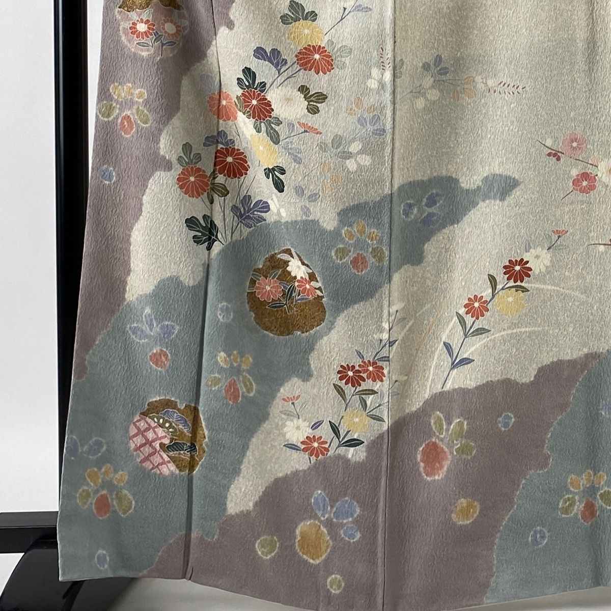 中古】 訪問着 身丈159cm 裄丈64cm M 袷 雪輪 草花 金彩 刺繍 青灰色