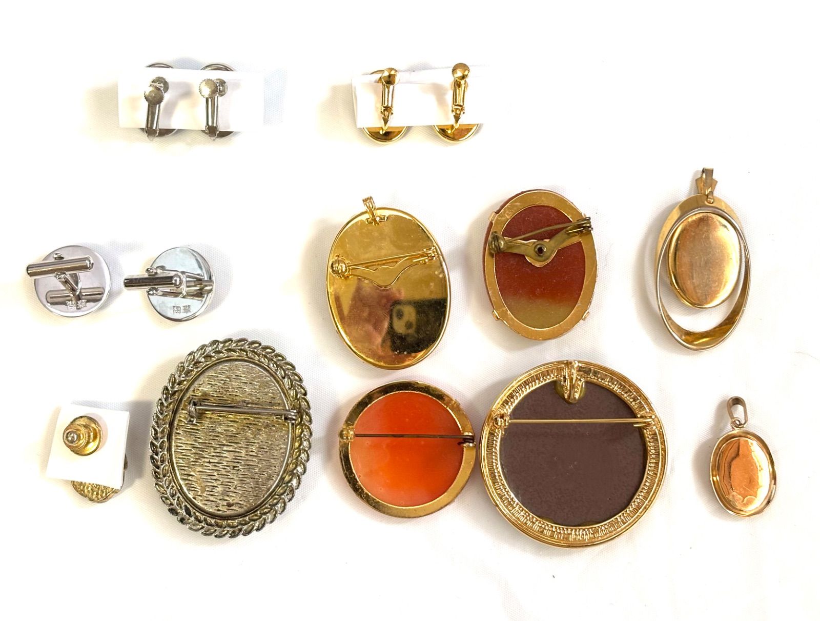 レトロ カメオ 11点まとめ ブローチ ペンダントトップ イヤリング カフス タイピン 現状品