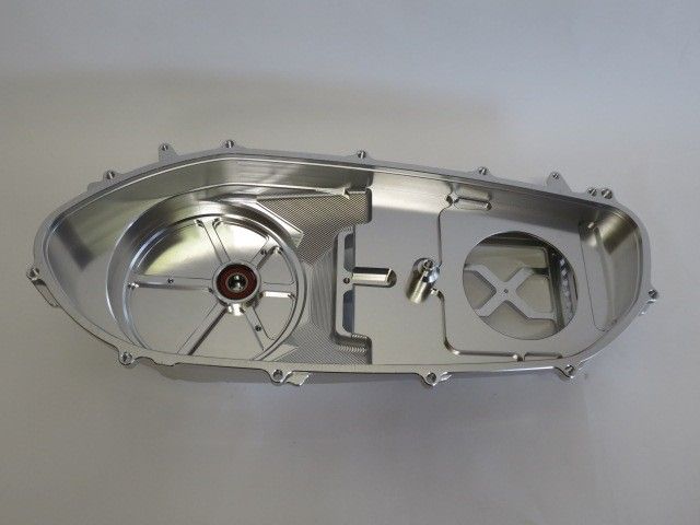 XMAX 2025 xamx 250 XMAX V2 XMAX 250 300 2017-2025 CNC アルミ ギアボックス カバー 伝動箱カバー 銀