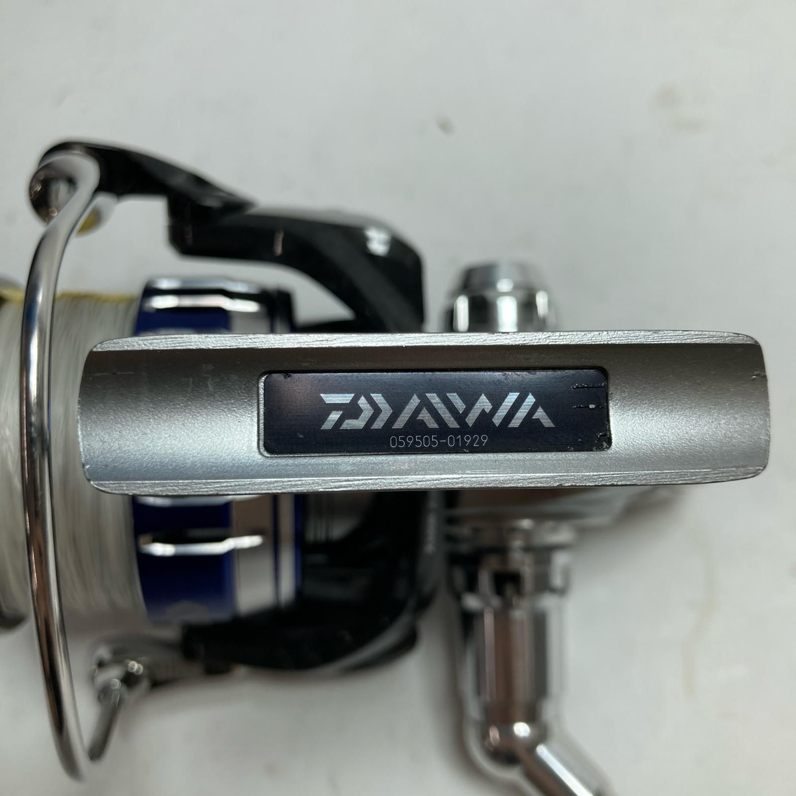 スピニングリール