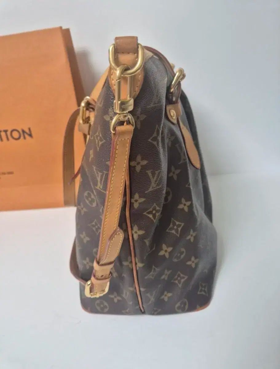 Vuitton
