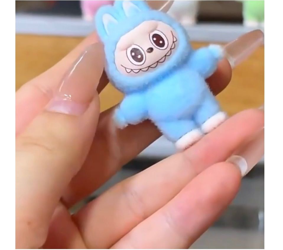 4個セット ラブブ Labubu キーホルダー リボン ミニ - メルカリ