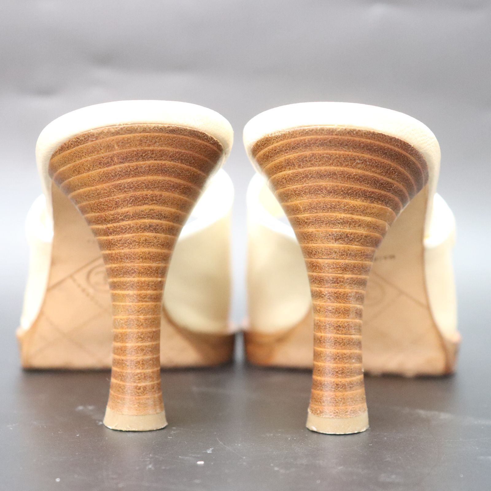 ITAD4G4KD576 シャネル 03P ターンロック ココマーク パンプス 靴  