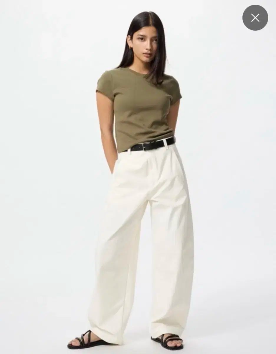 UNIQLO ユニクロ ローライズレッグパンツ 日本版 ロング丈 L オフホワイト ネイビー 黒
