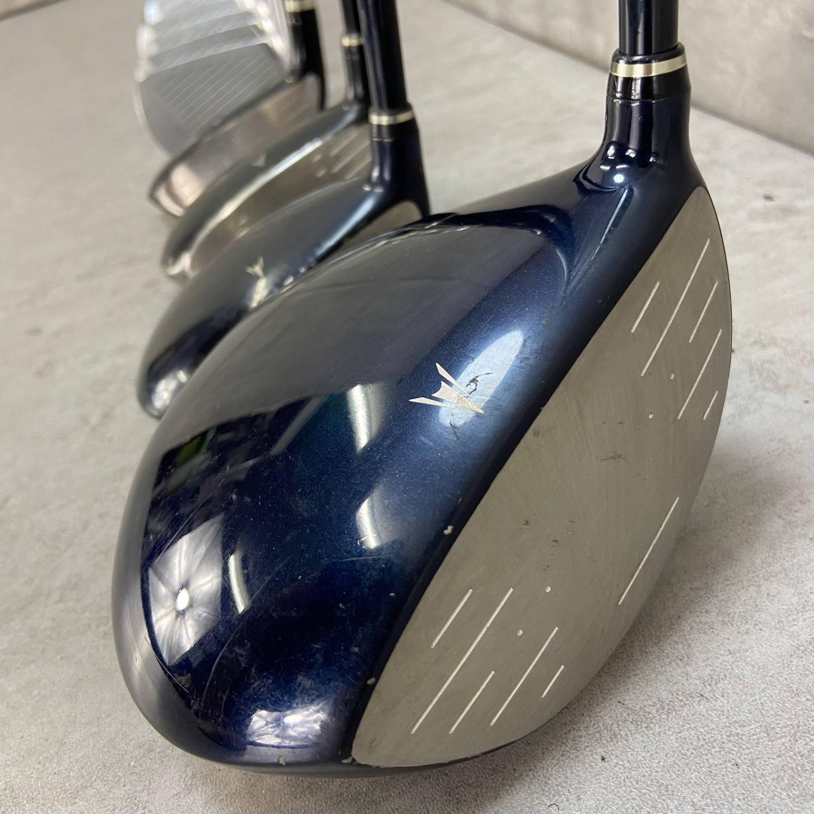 ゼクシオスリクソンメンズゴルフ12本セット右利き用キャディバッグ入門用