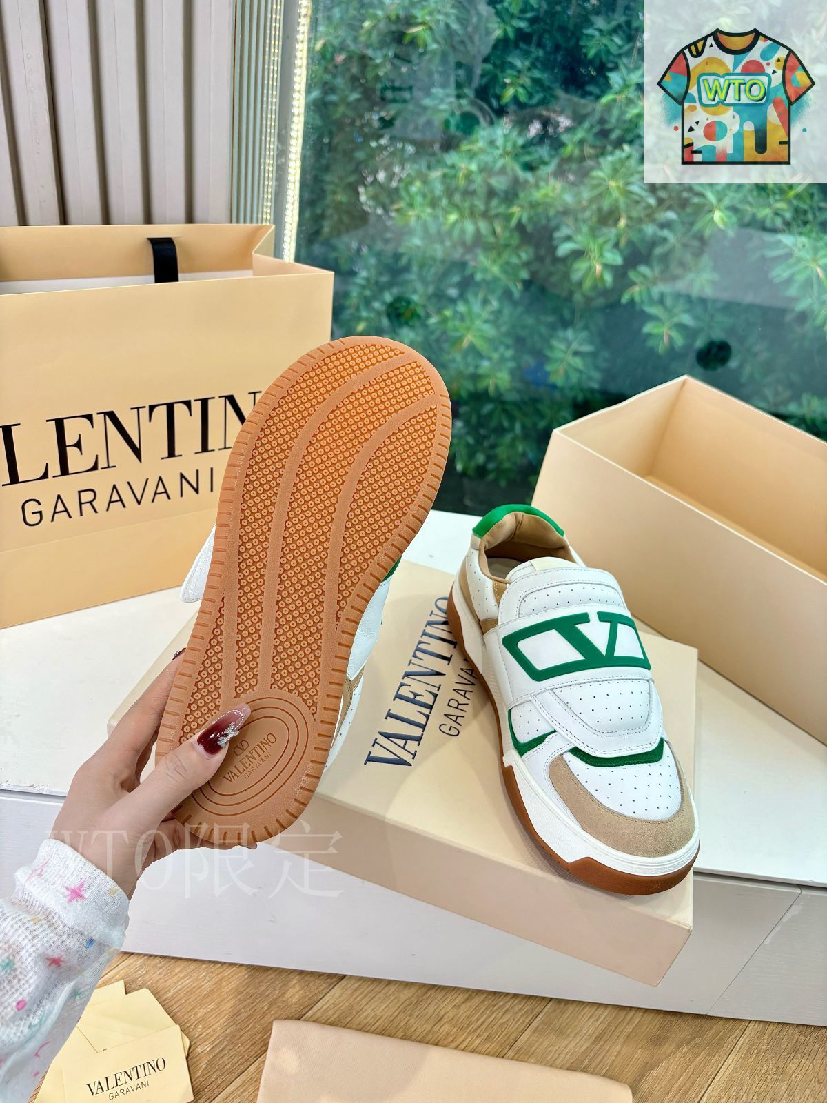 超美品 VALENTINO GARAVANI カモフラ スニーカー 42 美品】VALENTINO GARAVANI カモフラージュスニーカー 超美品 VALENTINO