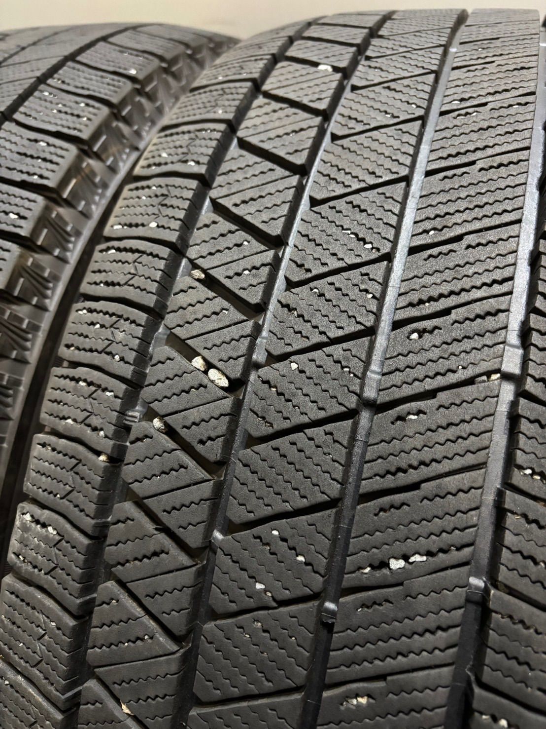 215 55R18 BRIDGESTONE VRX3 21年製 スタッドレス 4本 ブリヂストン ブリザック ヤリスクロス CX-3 南7-K290 FFCRYSTALESIA_COM