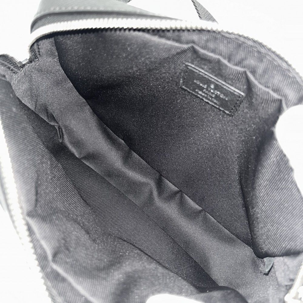 ノワール シルバー金具