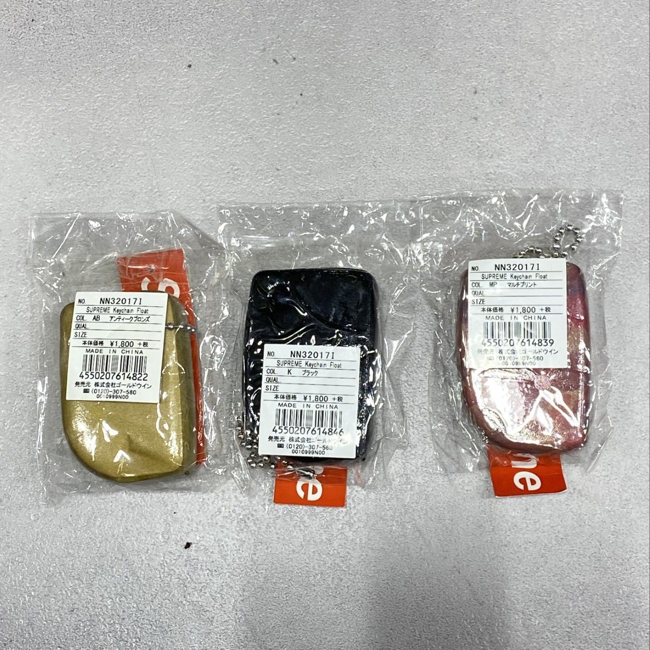 Supreme×THE NORTH FACE Floating Keychain メルカリ