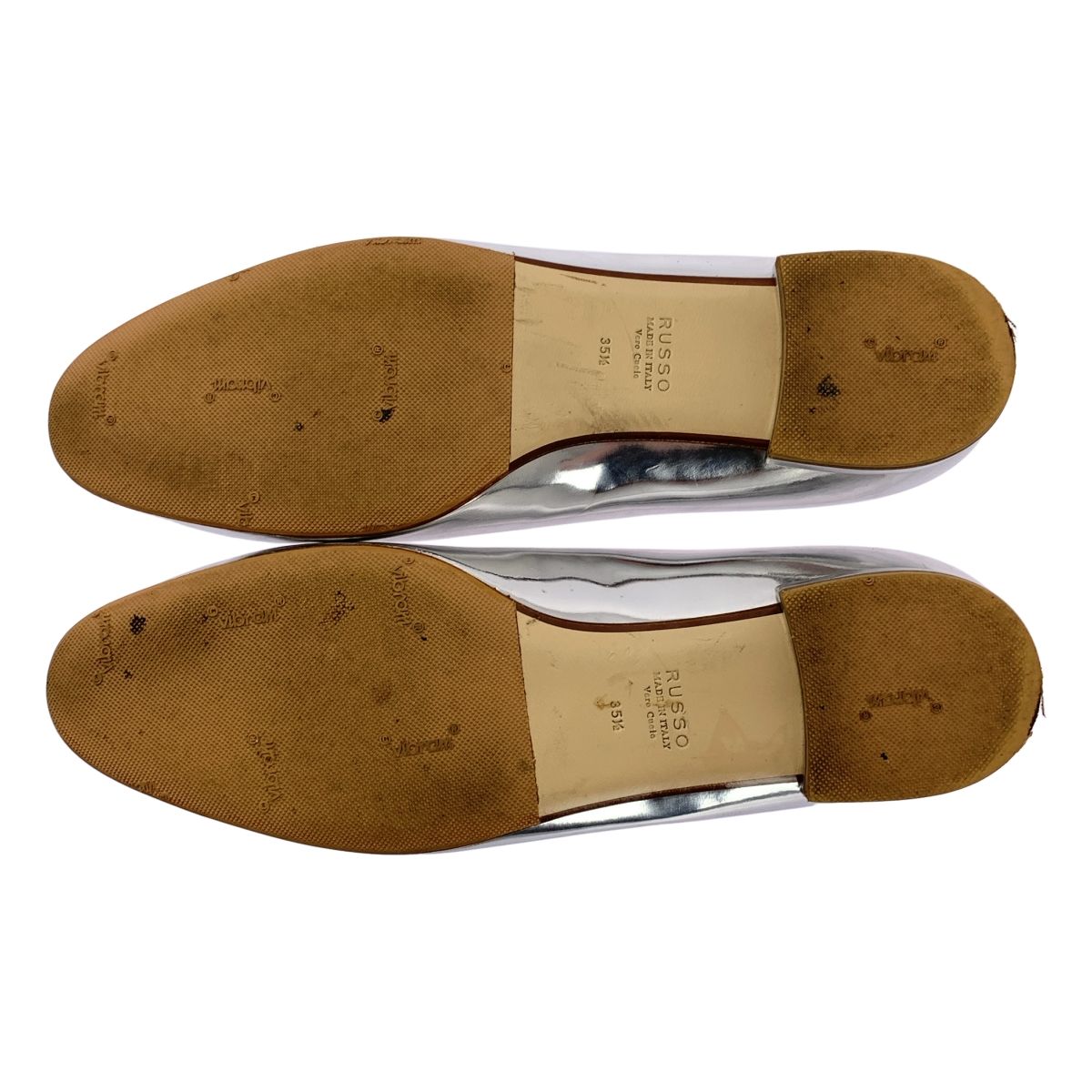 フラットシューズ |