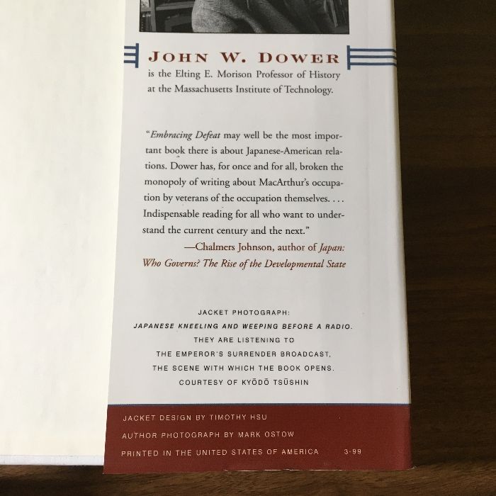 洋書＊Embracing Defeat: Japan in the Wake of World War II W W Norton ＆ Co Inc Dower, John W.