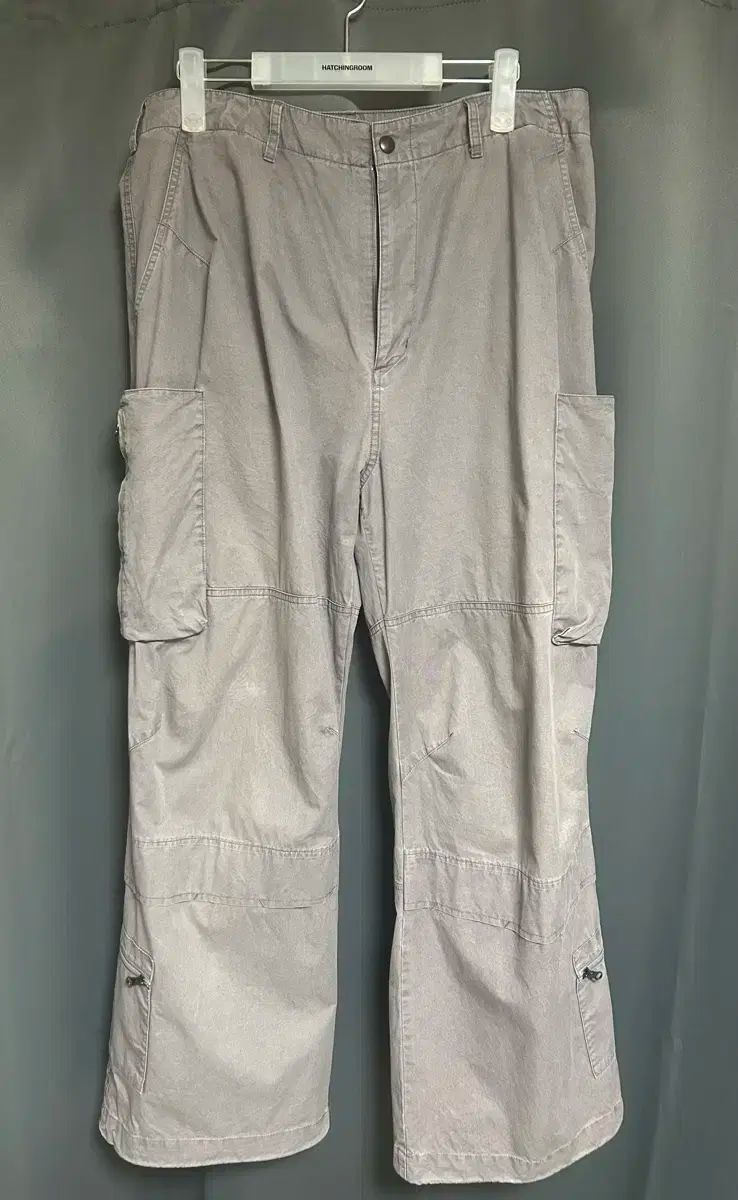 4 ハッチングルーム ジップカーゴパンツ フェイディド パープル