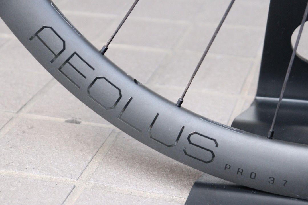 ボントレガー BONTRAGER アイオロス プロ ディスク AEOLUS PRO
