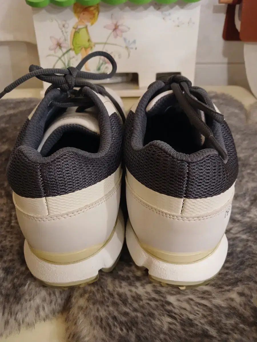 ゴルフシューズ