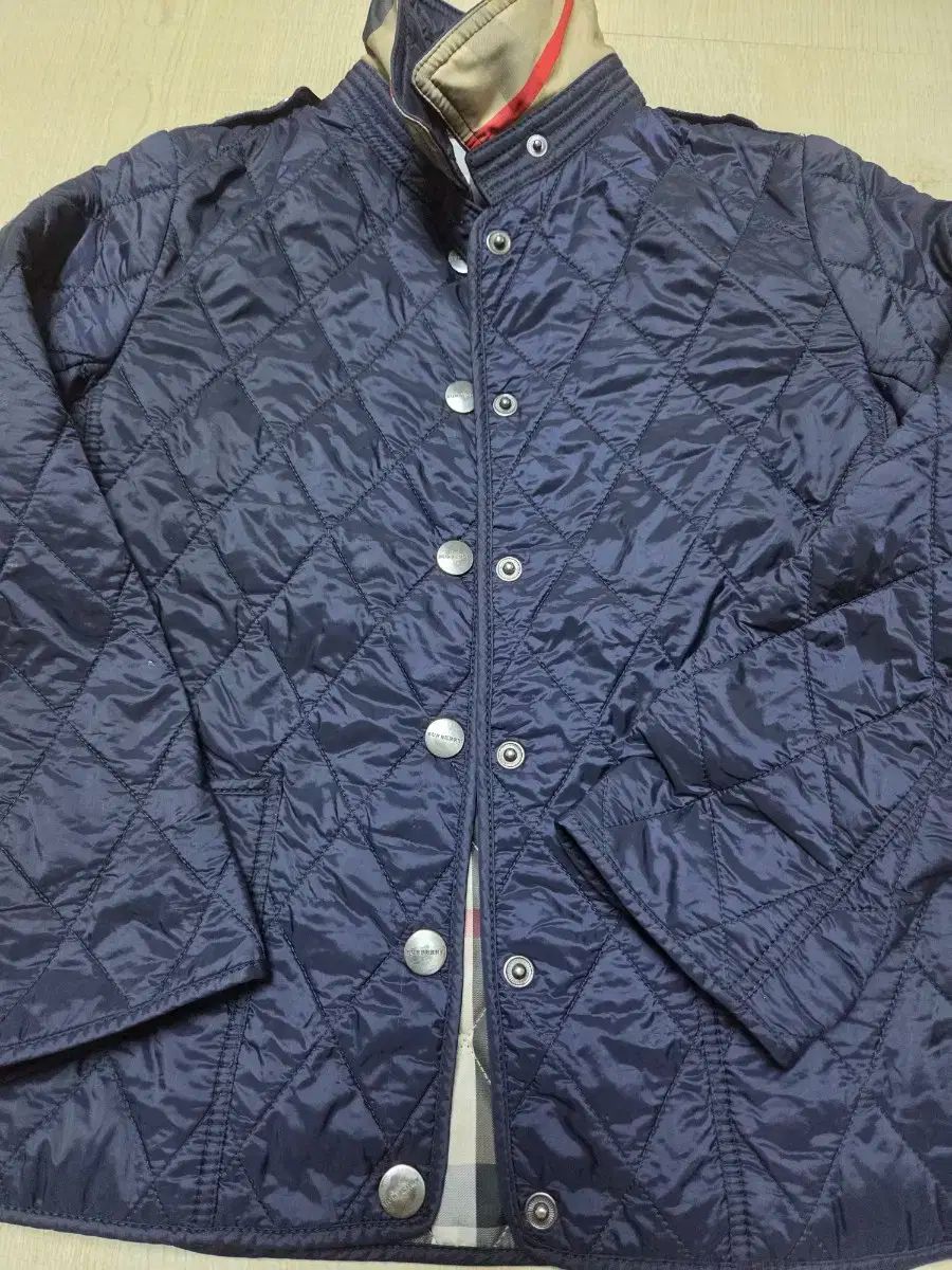 バーバリーキッズ キルティング