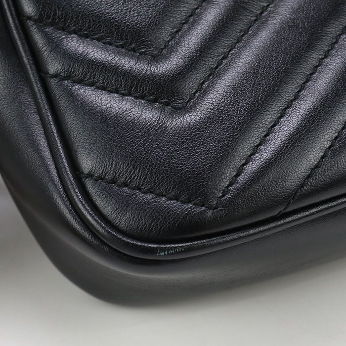 GUCCI グッチ