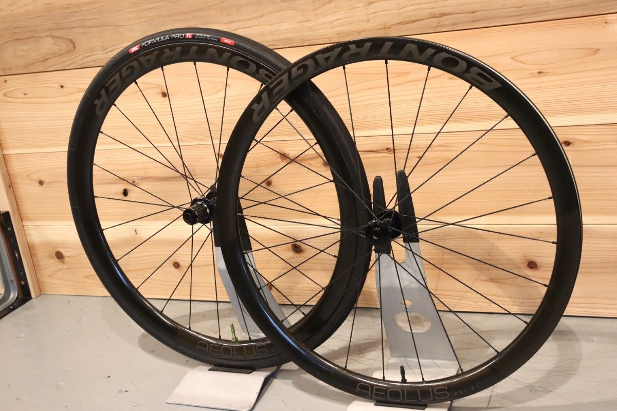 【前輪ジャンク】ボントレガー BONTRAGER アイオロス AEOLUS RSL 37 TLR カーボン チューブレス ホイールセット シマノ12S/11S 【千葉店】