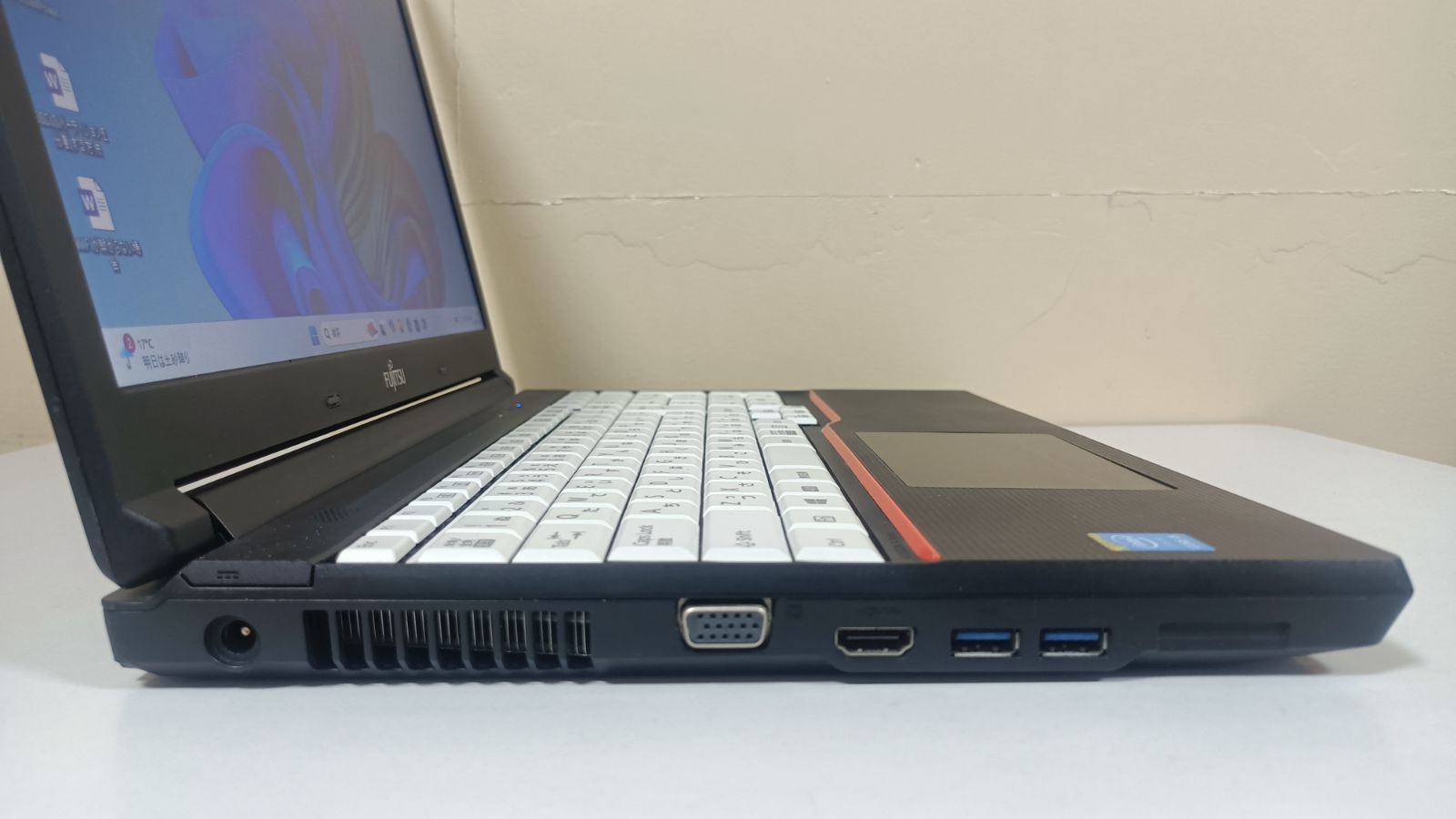 ⭐️ノートパソコンFUJITSU第四世代Core i5 SSD128Gメモリ8G
