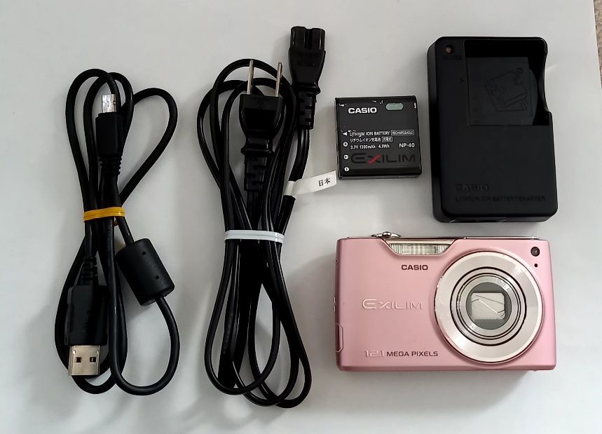 CASIO EXILIM ピンク デジタルカメラ　ジャンク品 ジャンク品 CASIO EXILIM EX-Z450 デジタルカメラ ピンク色
